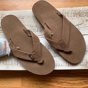 🌈 Men’s NWT Rainbow Sandals - Medium